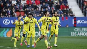 Gerard Moreno celebra uno de sus dos goles en el empate del Villarreal contra Osasuna.