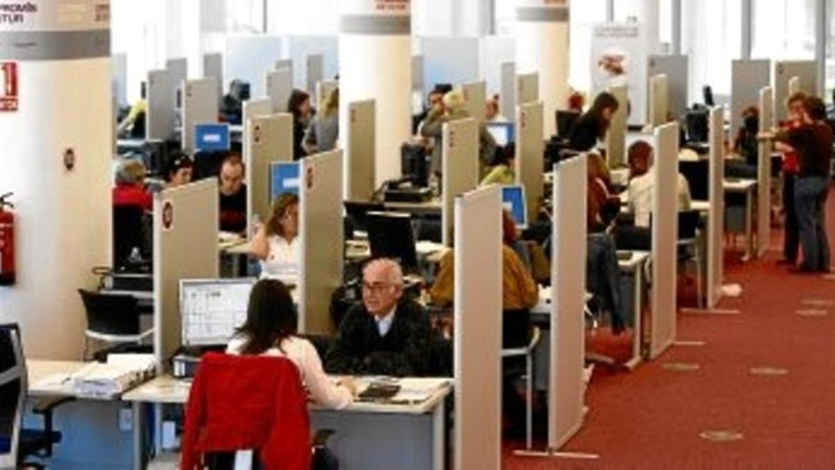 Oficinas de la Agencia Tributaria de Catalunya, un organismo dependiente del departamento de Economia i Finances, en Barcelona.