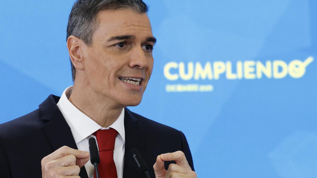Pedro Sánchez, este lunes, durante su comparecencia para hacer un balance del curso político.