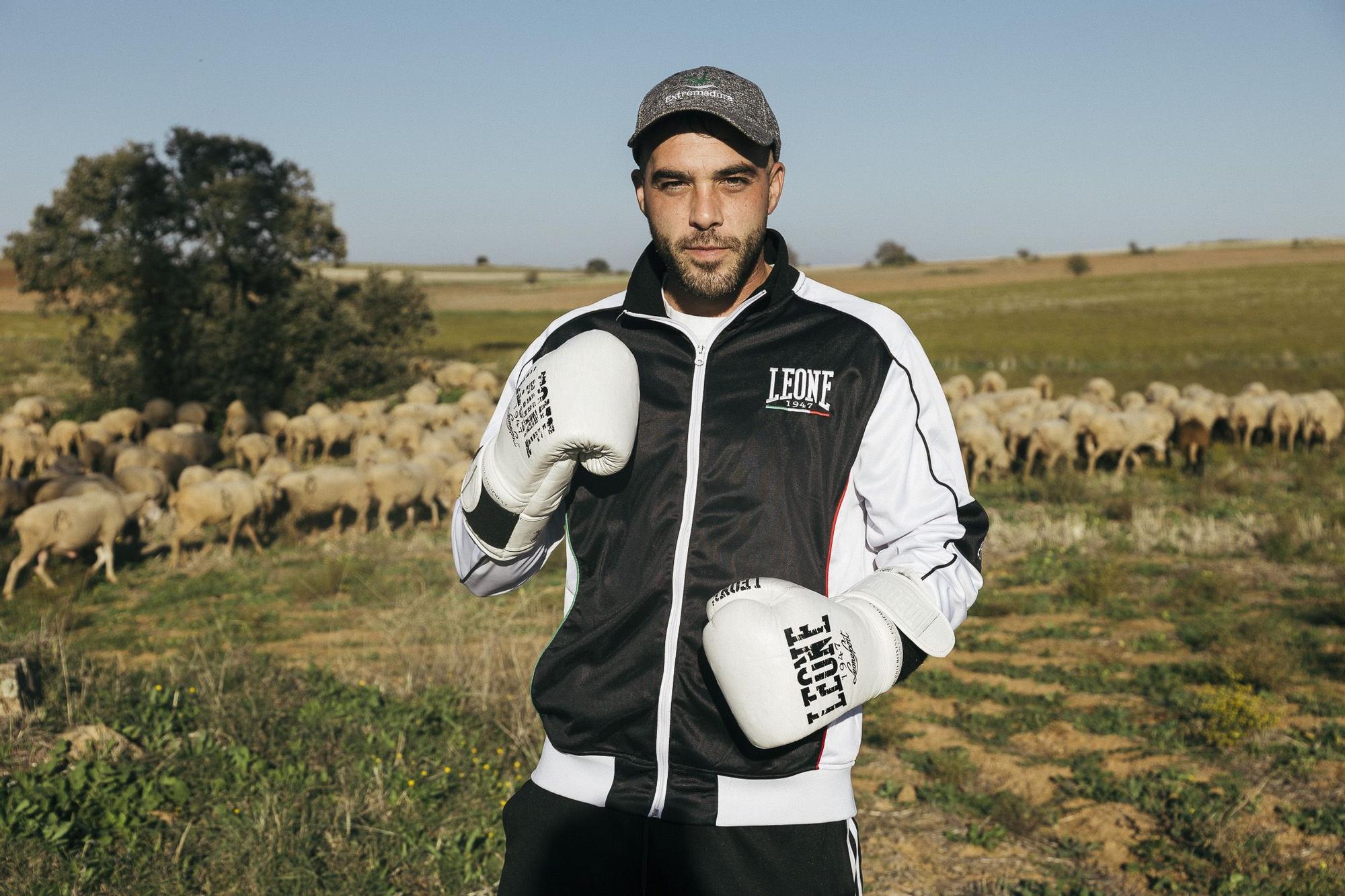 Fotogalería | Raúl Camacho, ganadero y entrenador de boxeo