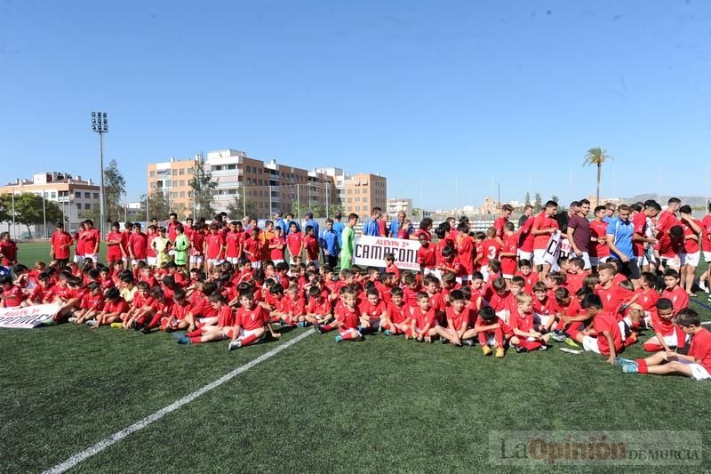 Clausura de la liga juvenil de fútbol