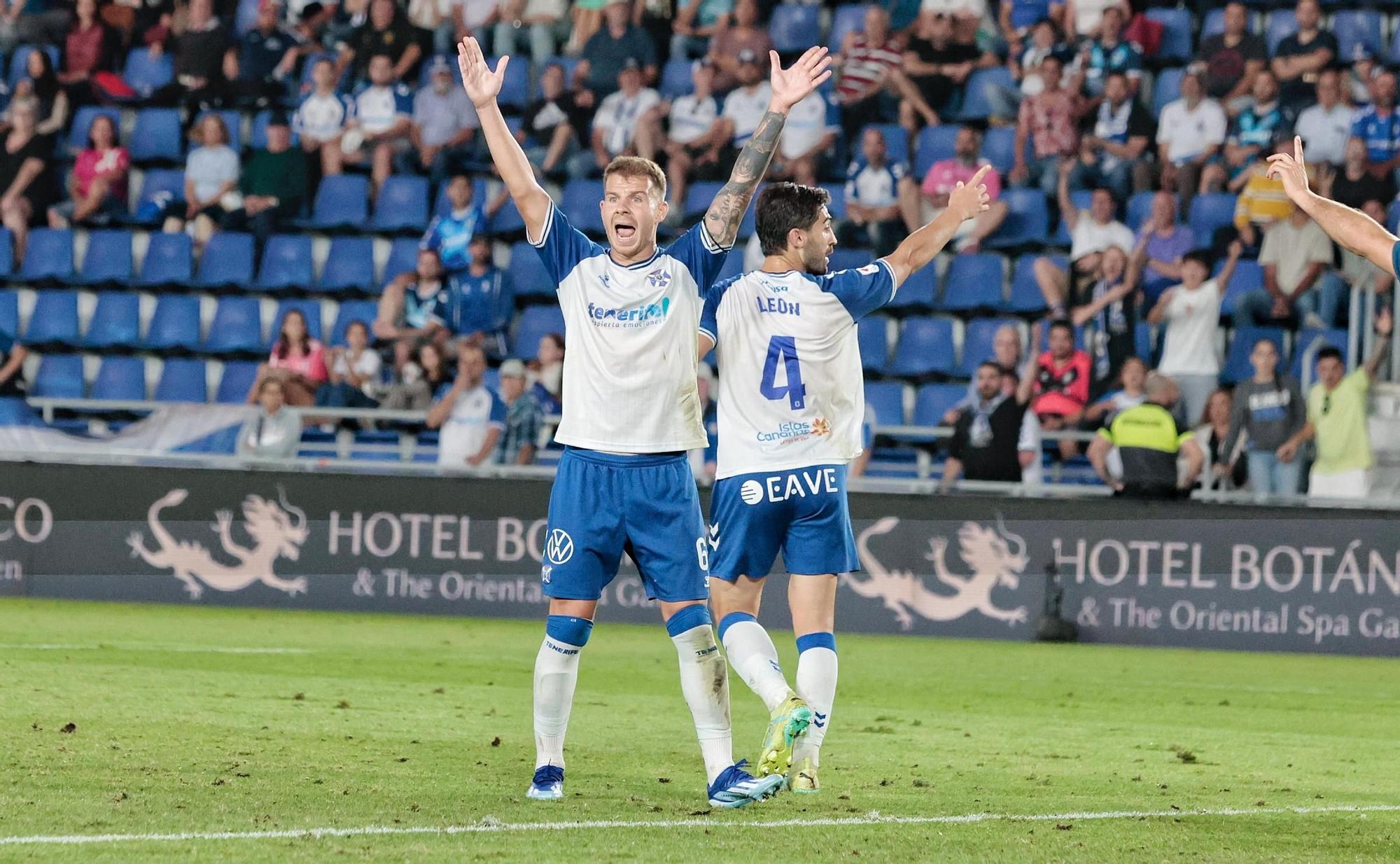 Revive el partido entre CD Tenerife - SD Huesca en imágenes