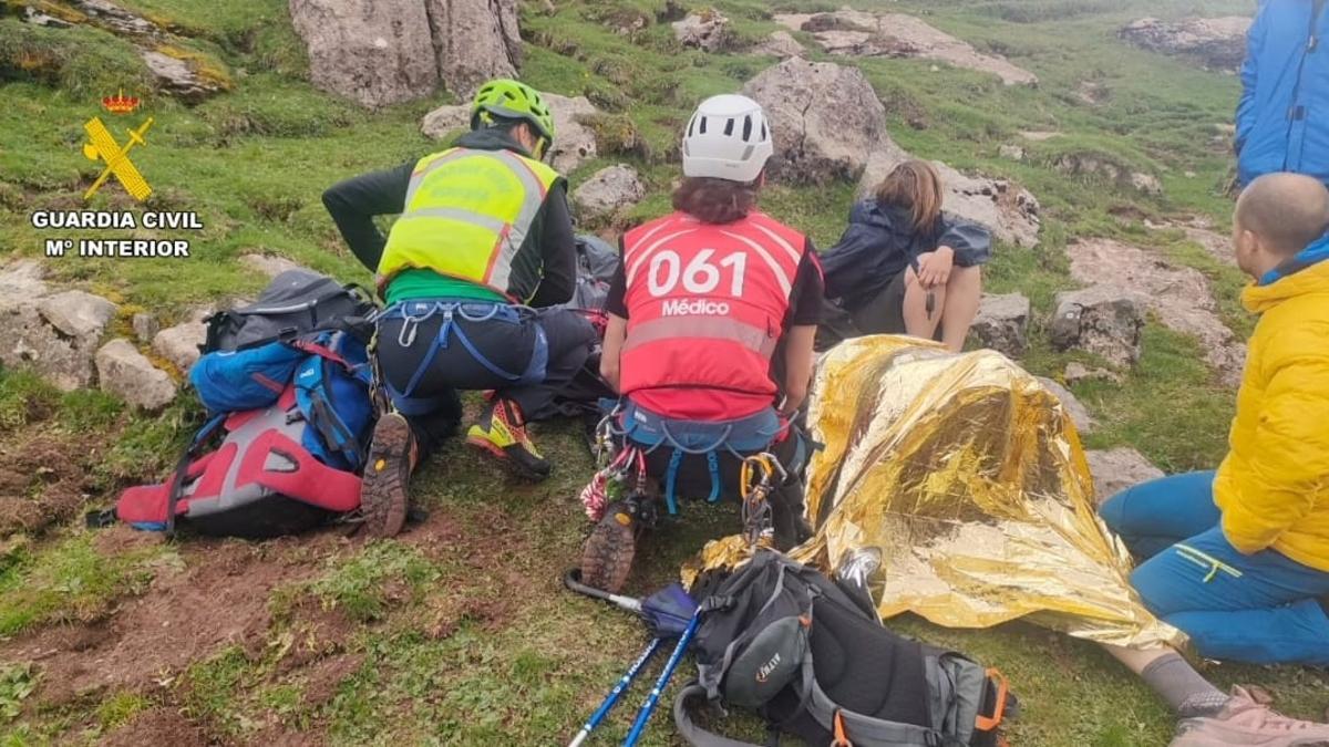 Imagen de archivo de un rescate de la Guardia Civil en el Pirineo de Huesca.