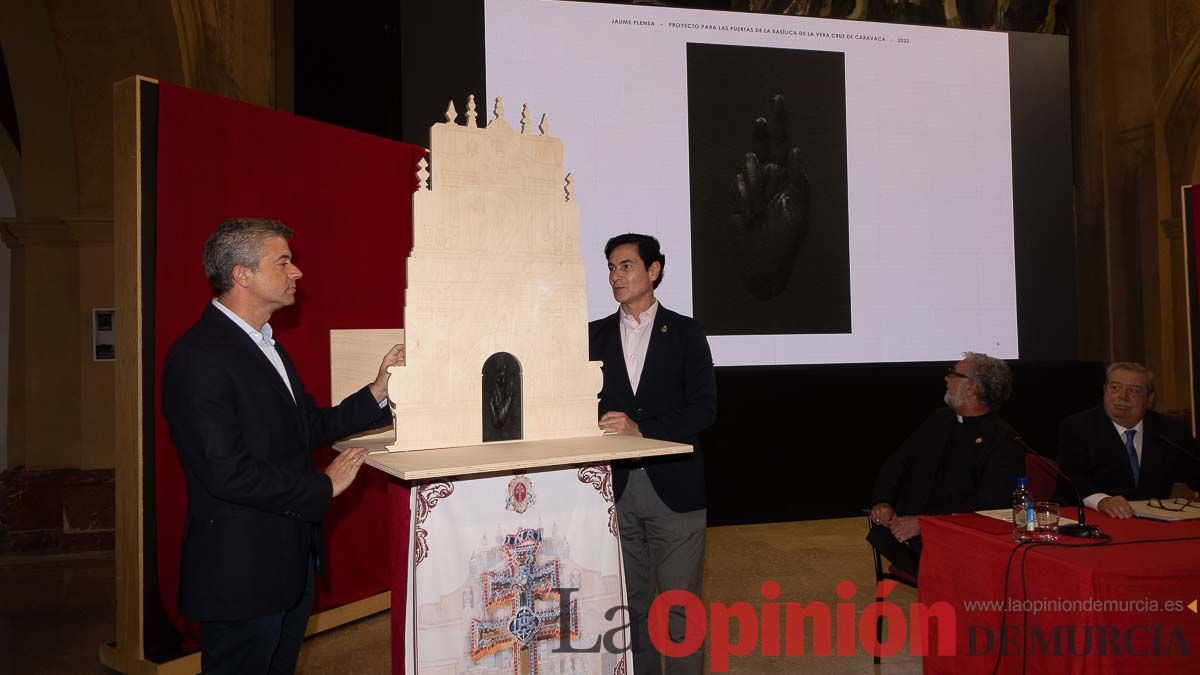 Así fue la presentación de la ‘Puerta del Alma’ de Jaume Blensa en Caravaca