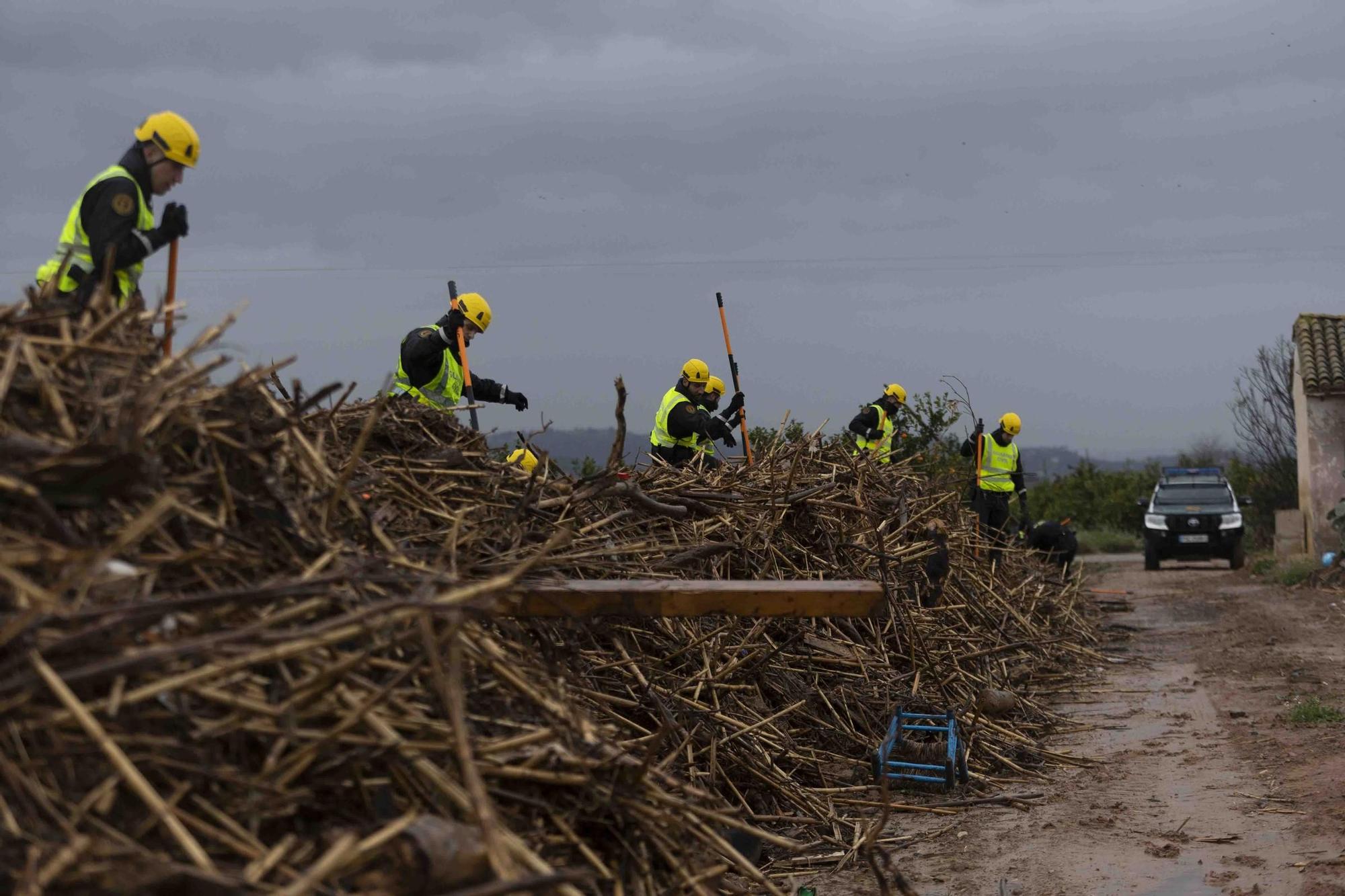 La UME continua la busqueda de desaparecidos