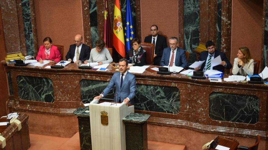 Marcos Ortuño pide a la Asamblea que se oponga al proyecto.