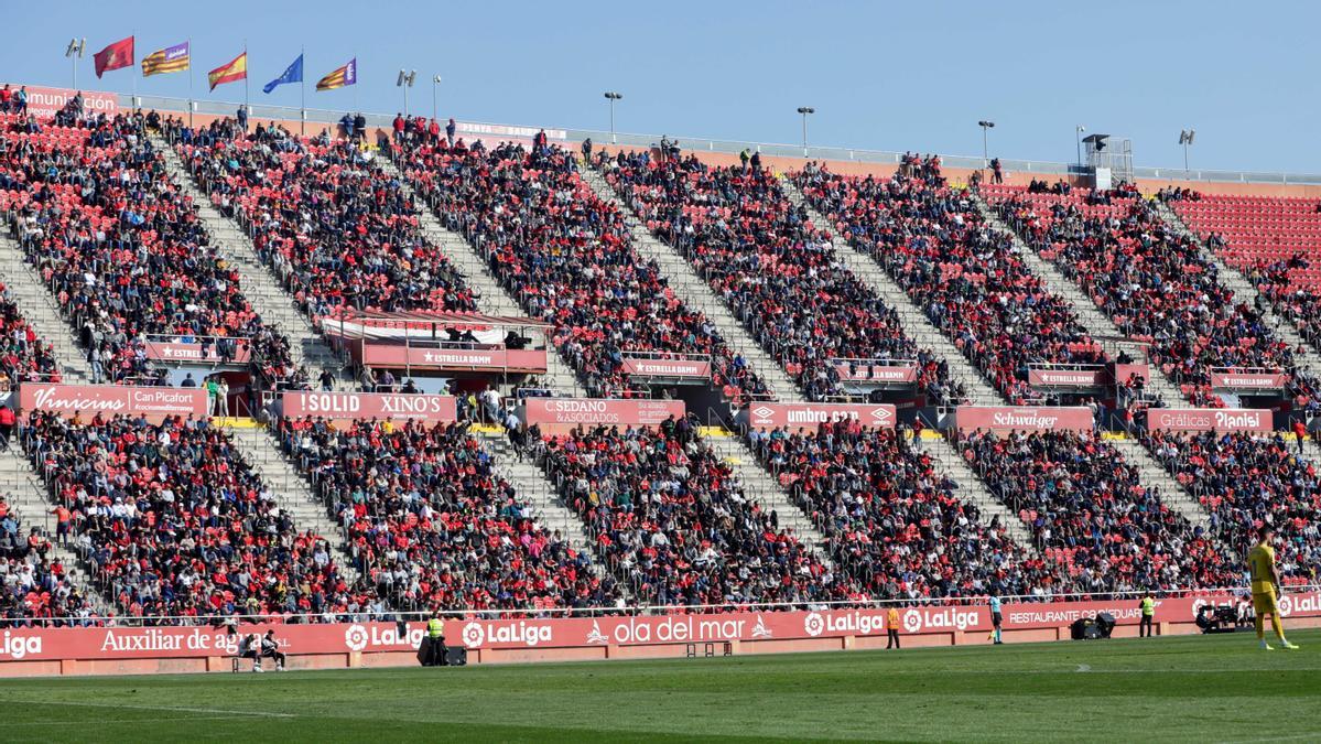 La afición podría volver en breve a las gradas