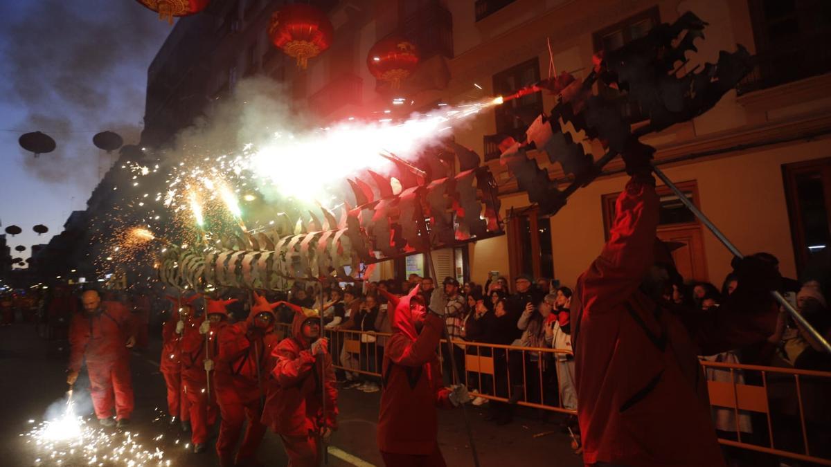 València recibe el nuevo año chino en una multitudinaria celebración