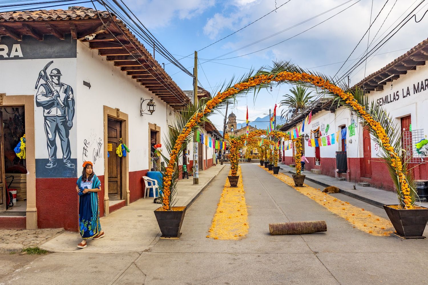 Calles de Cuanajo, en México, en el Día de Muertos.