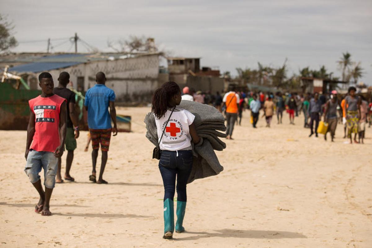 La firma gallega salva la vida a más de 300 personas tras el mayor ciclón de la historia de Mozambique.