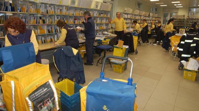 Correos ha contratado 4.000 trabajadores de refuerzo.