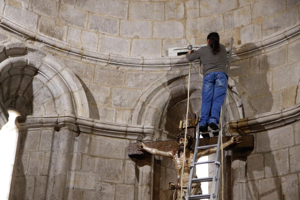 El descenso del Cristo de la Agonía