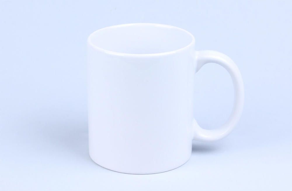 Taza personalizadaUn regalo personalizado es perfecto para demostrarle a alguien cuánto te importa. Cada vez que tu amigo invisible beba de esta taza con las fotos o mensajes que tú hayas elegido, lo hará con una sonrisa.Regalador: 9,90 euros