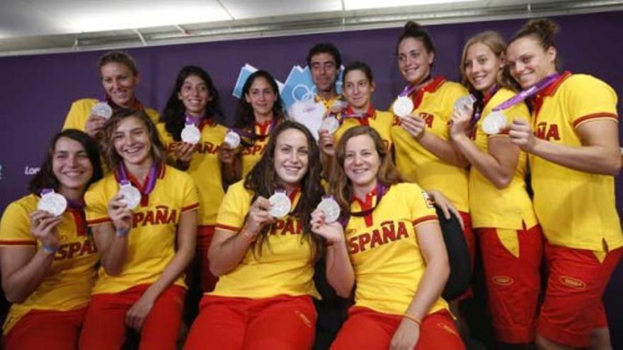 La plata de las chicas de waterpolo sabe a oro