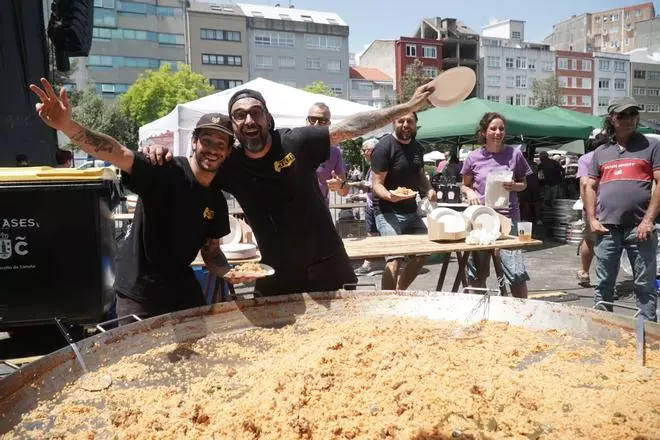 La Festa dos Porcos llena de música, arroz y juegos el barrio coruñés de Labañou