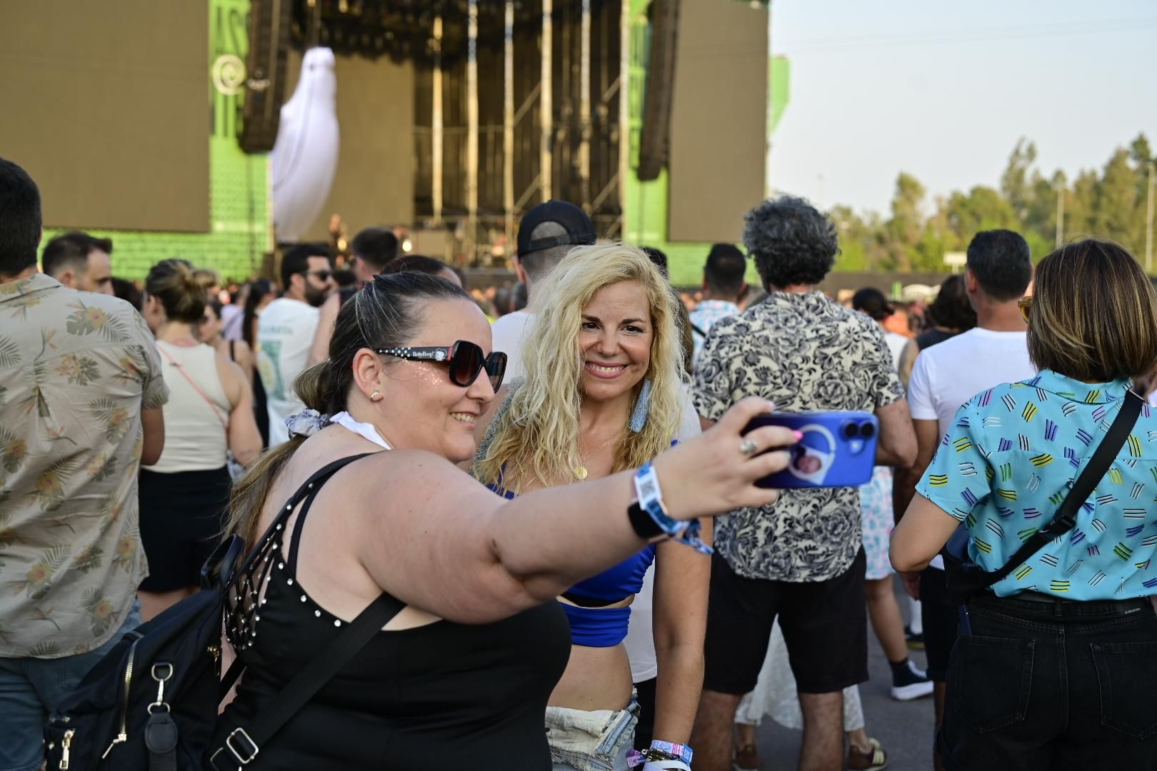 Galería | Los asistentes del FIB disfrutan de su primer día de festival