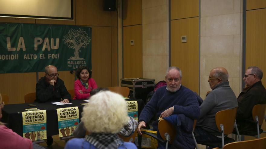 Una jornada para la paz en el IES Josep Maria Llompart y el CEIP Aina Moll