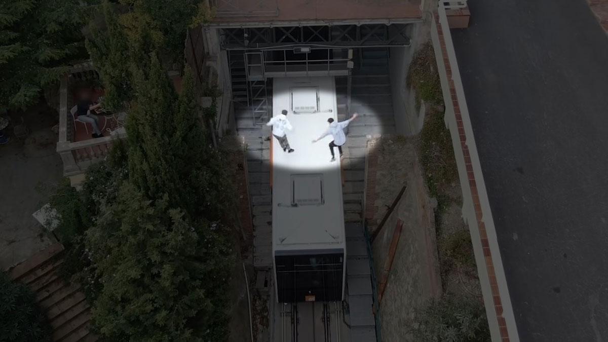 Los Mossos buscan a dos jóvenes que se grabaron sobre el funicular de Vallvidrera