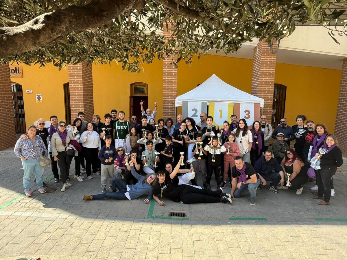 Los participantes en la jornada deportiva.