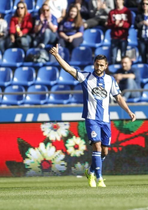 El Dépor golea a Las Palmas para cerrar la Liga