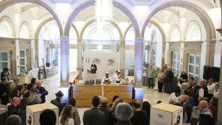 Dous momentos do acto celebrado onte no Pazo Provincial. |   // FDV