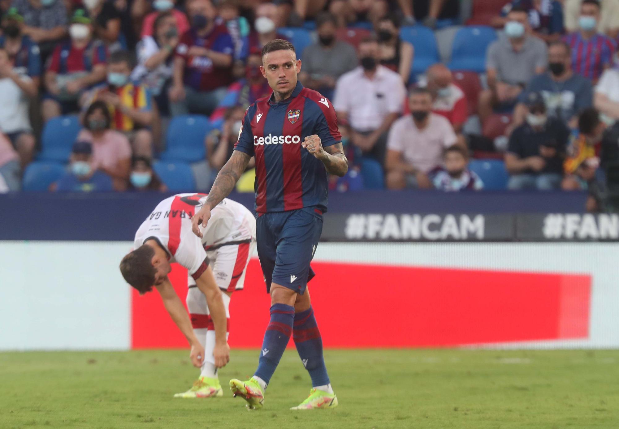 Levante UD - Rayo Vallecano en imágenes