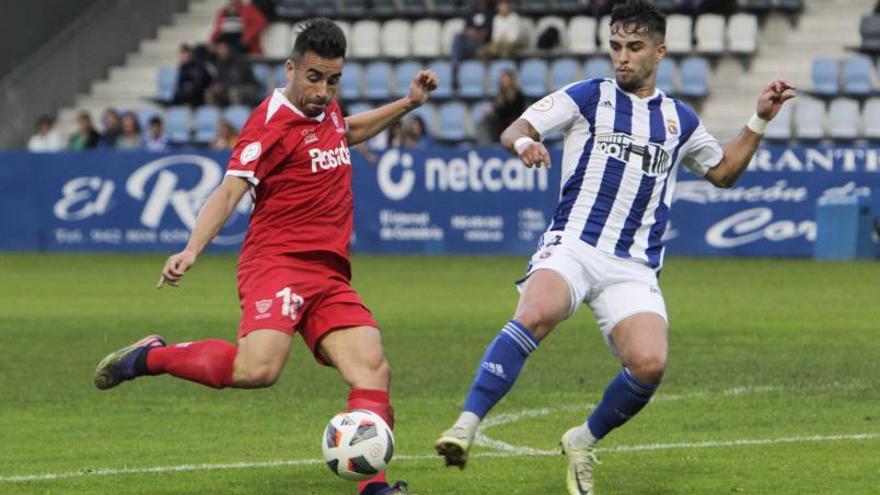 El Marino mira hacia arriba: victoria clave (0-1) en Torrelavega