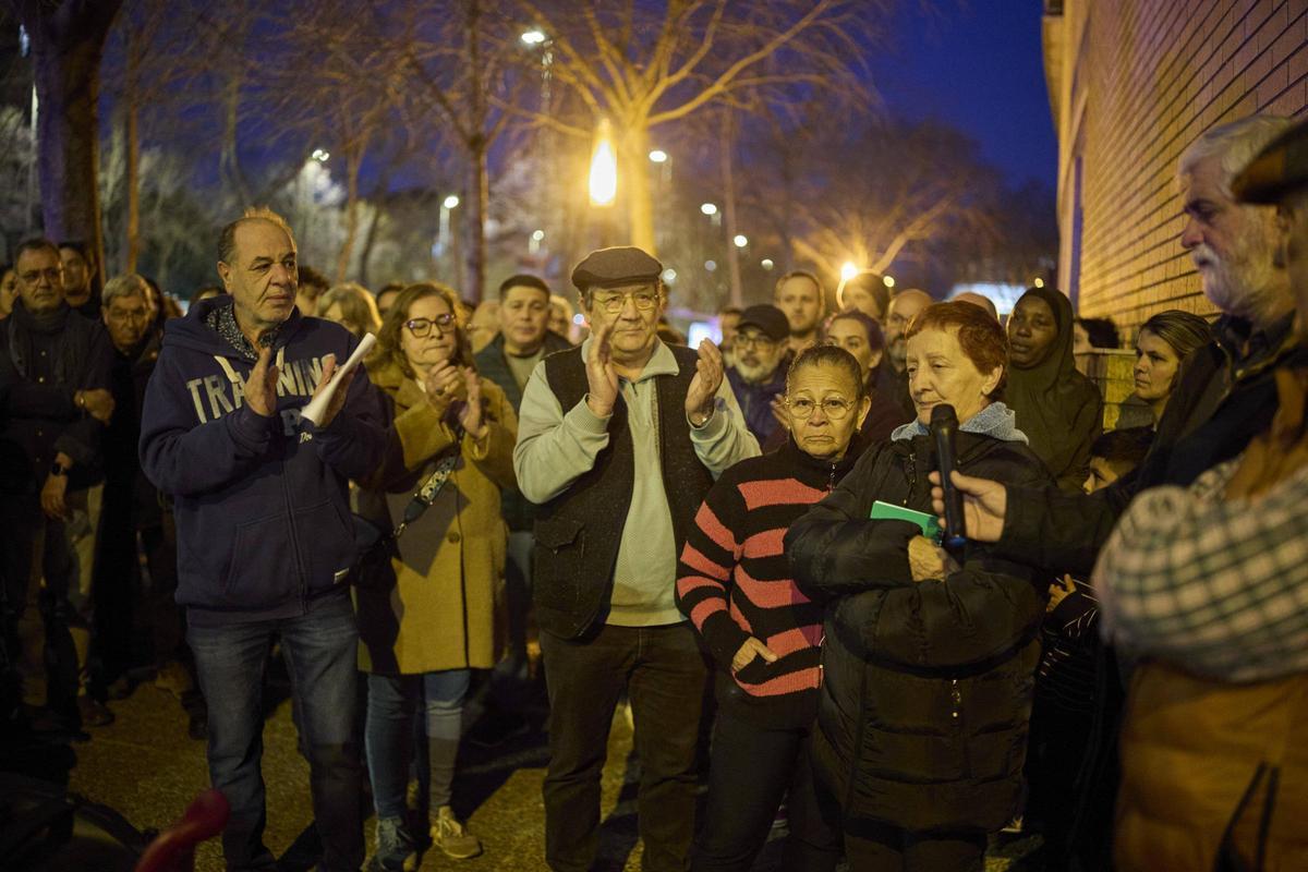 Imatge de la concentració de rebuig a l'agressió de l'home sensellar de Girona