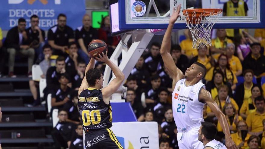 Imagen del partido entre el Real Madrid y el Iberostar Tenerife