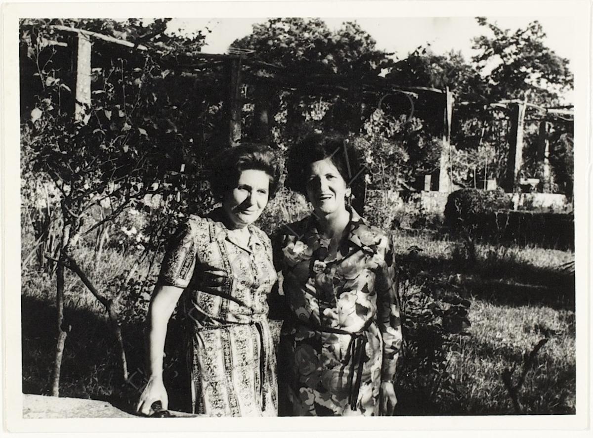 Josefina Bustamante e Matilde Lloria.