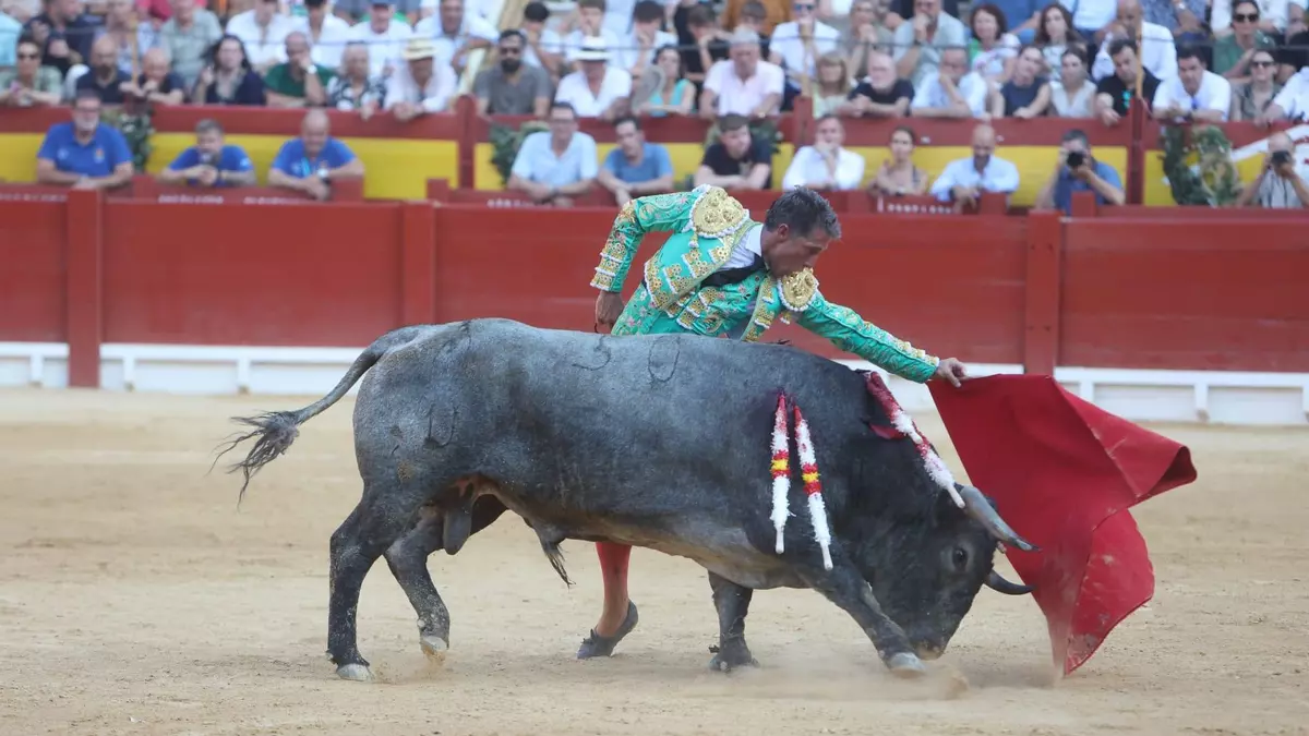 Escribano toca la gloria en Alicante