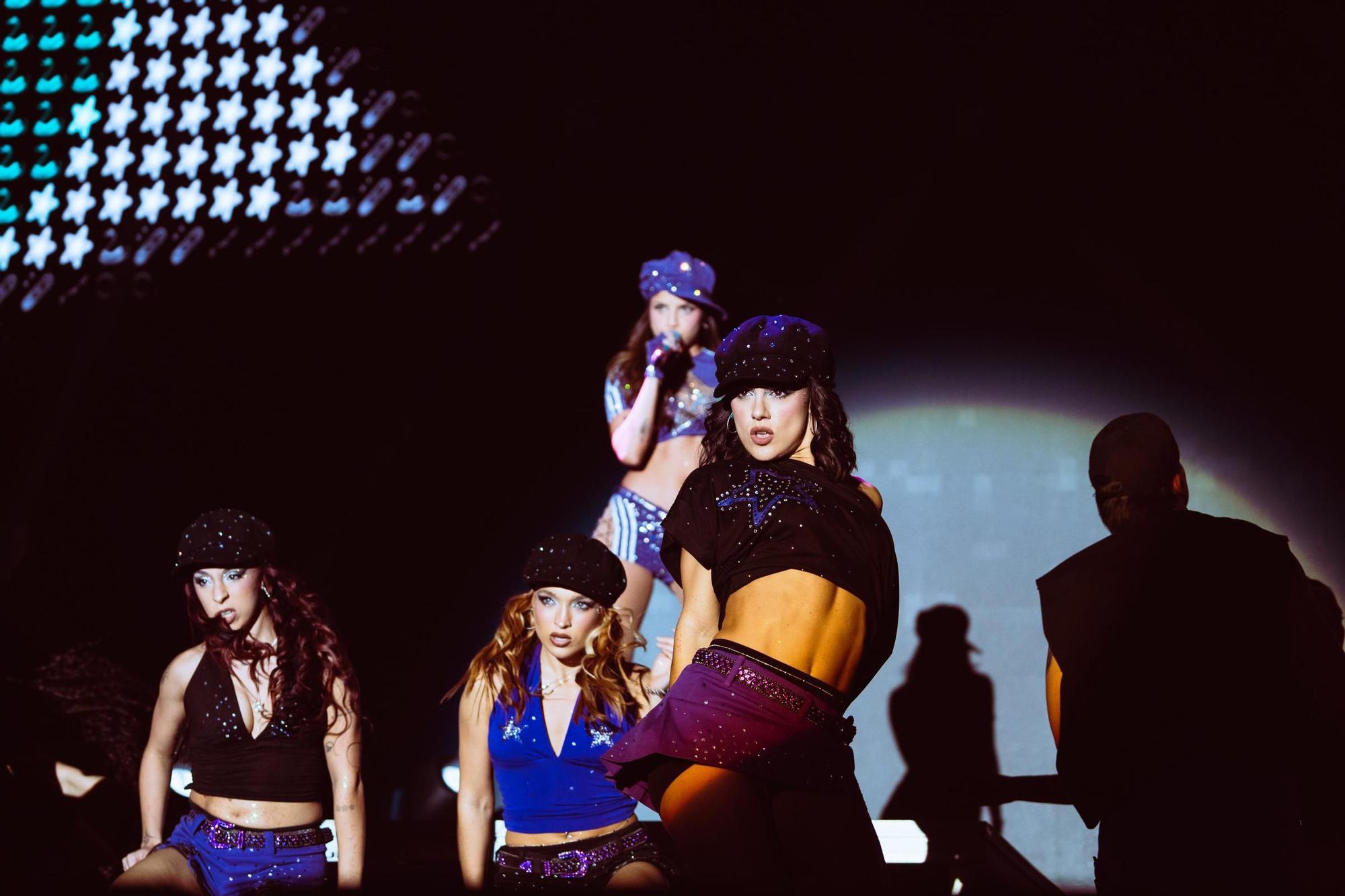 Fotogalería | El brillo de Emilia pone a bailar a toda la Plaza de España