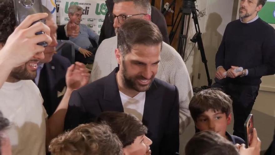Cesc Fàbregas recibe en Roma el Premio Bearzot a mejor entrenador del año