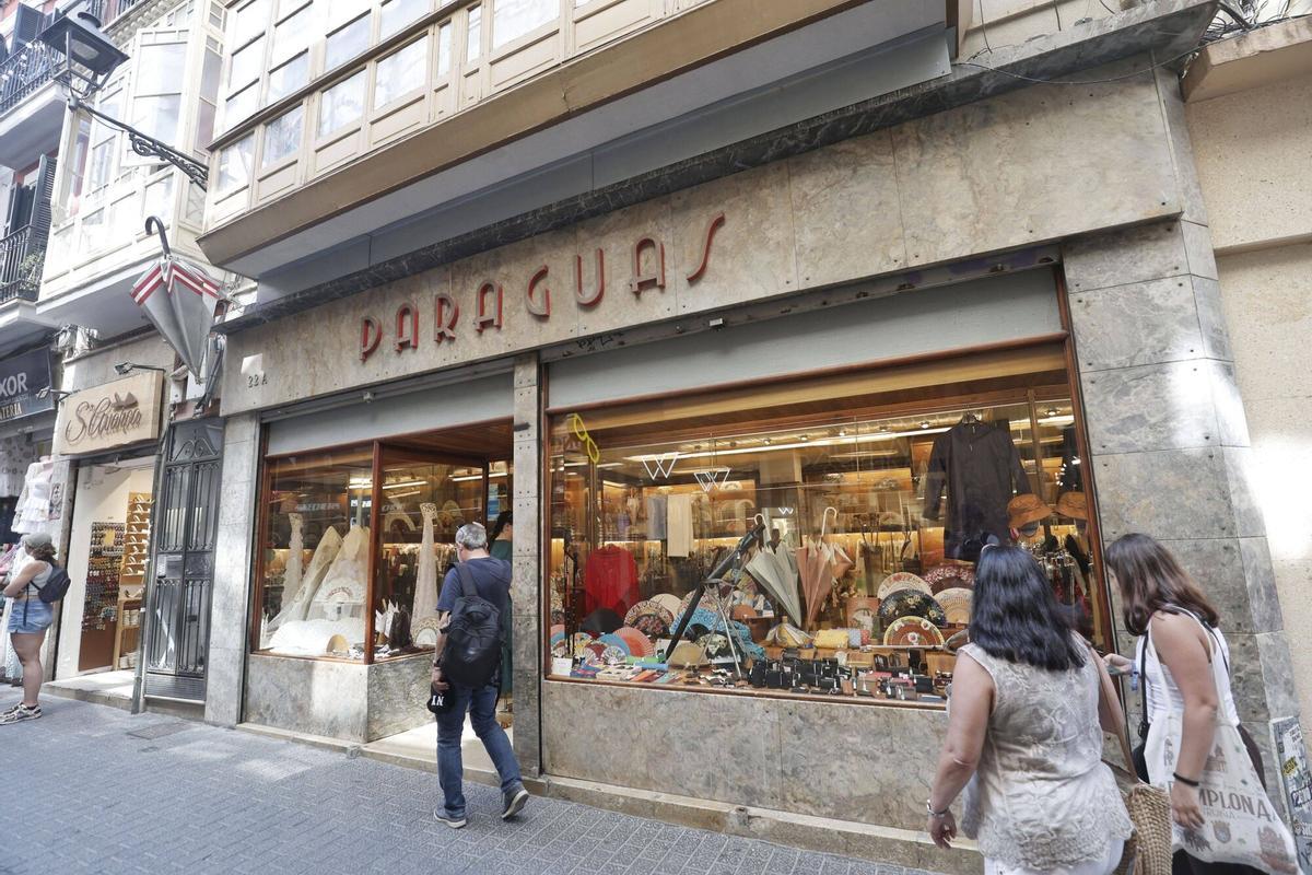 TIENDA PARAGUAS.