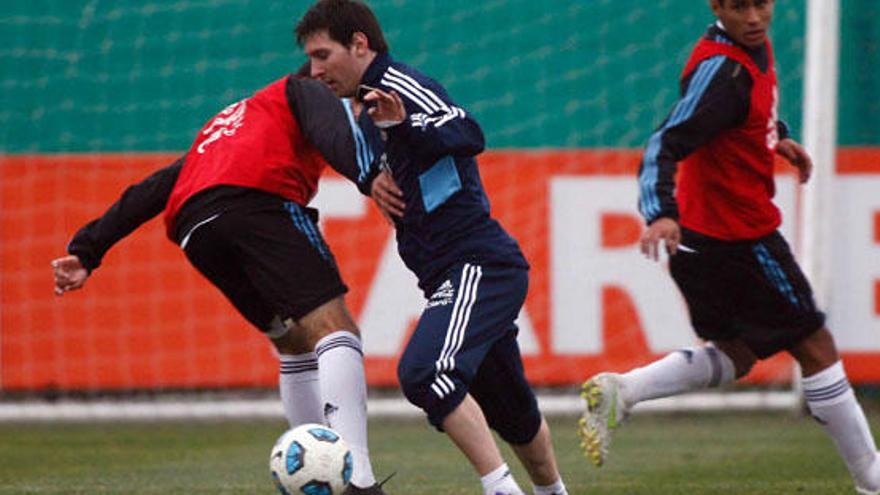 Leo Messi, durante el último entrenamiento de la selección de Argentina. i MARCOS BRINDICCI/EFE