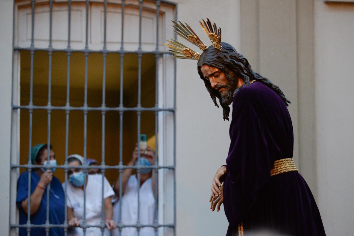 El Redentor del Mundo llega a la calle San Agustín