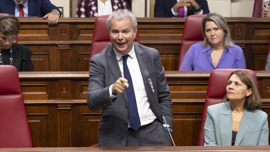 El PSOE ‘completa’ el pacto por la productividad lanzado por el presidente Clavijo