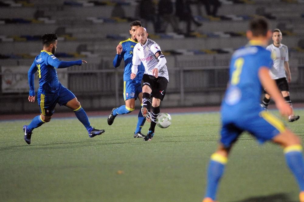 El partido entre el Caudal y el Celta B, en imágenes