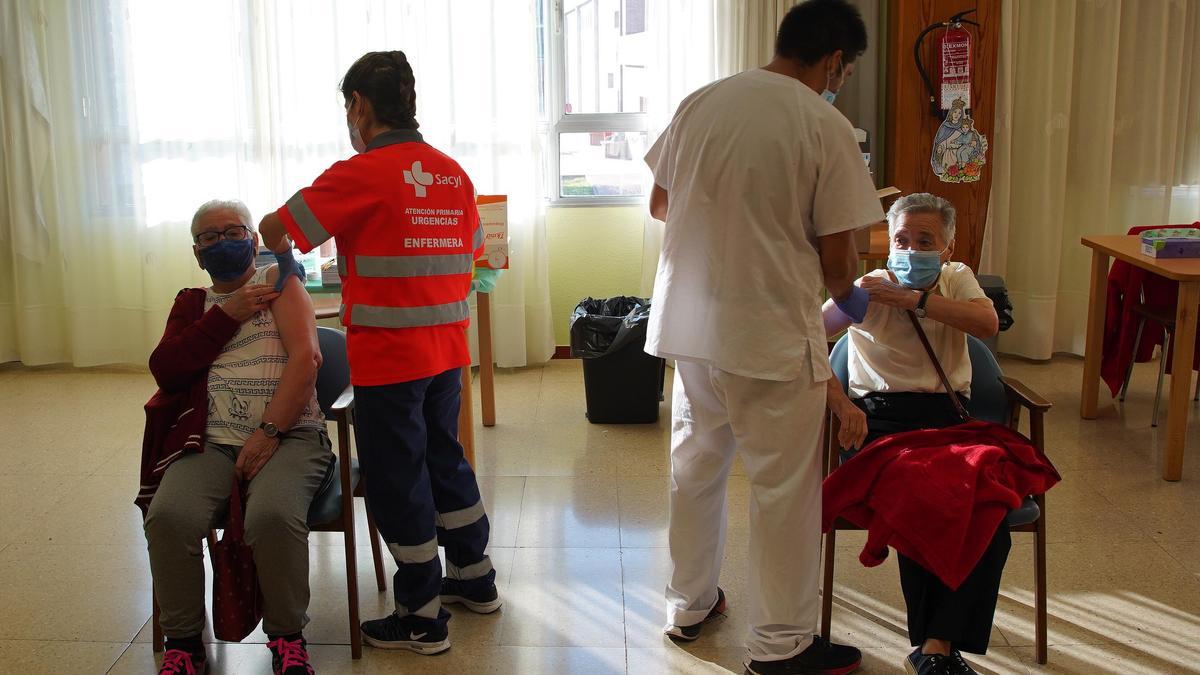 Inicio de la vacunación con la tercera dosis contra el COVID en Valladolid el pasado mes de septiembre.