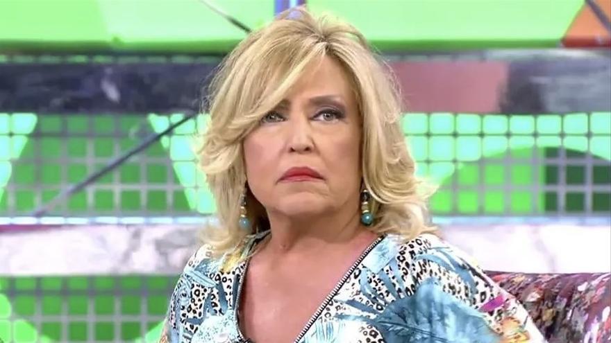 Lydia Lozano, cabreada con Rafa Mora en &#039;Sálvame&#039; : &quot;¿Te crees que soy imbécil?&quot;