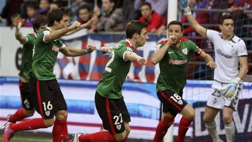 El Athletic prolonga la mala racha del Eibar en su primera visita a Ipurúa (0-1)