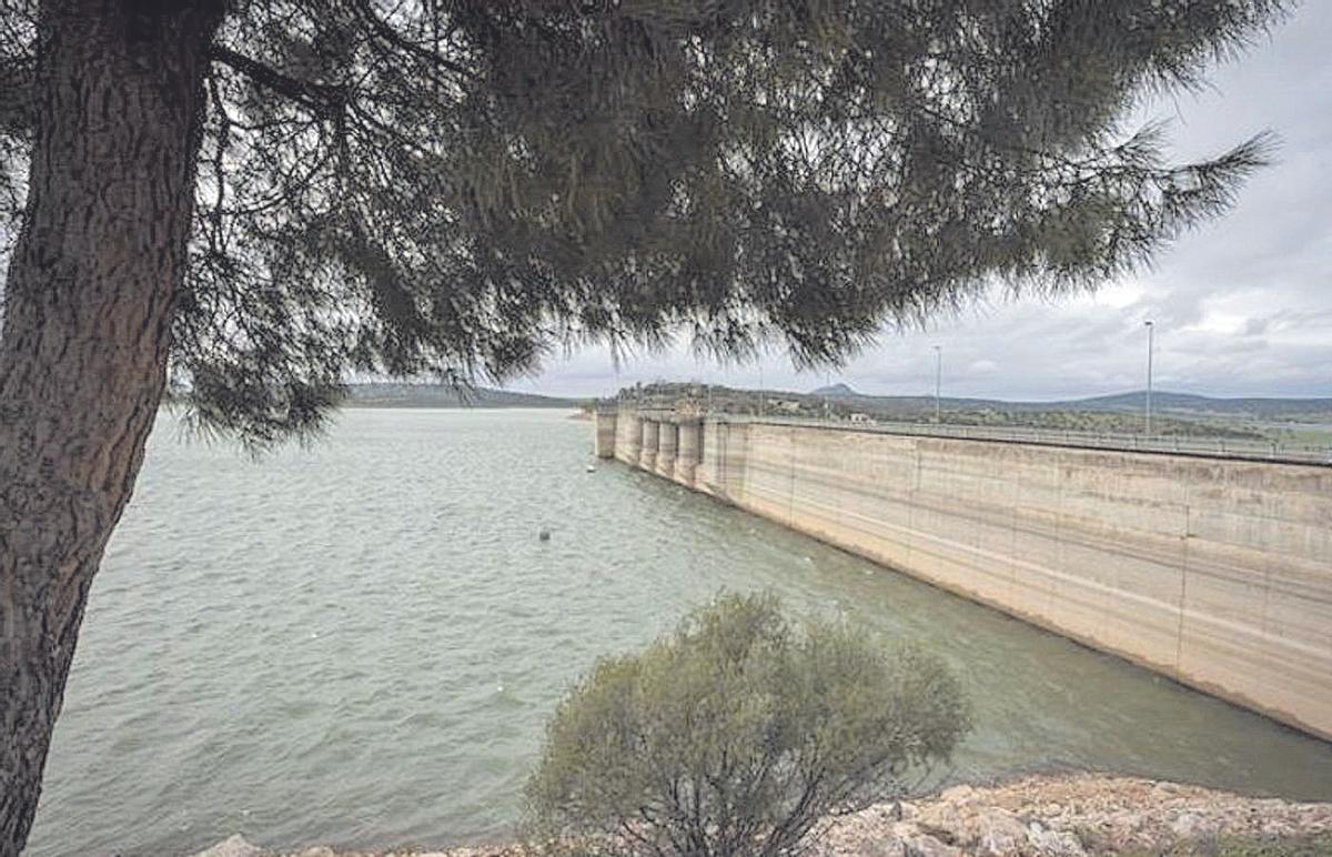 El embalse de Alange, en una foto de archivo.