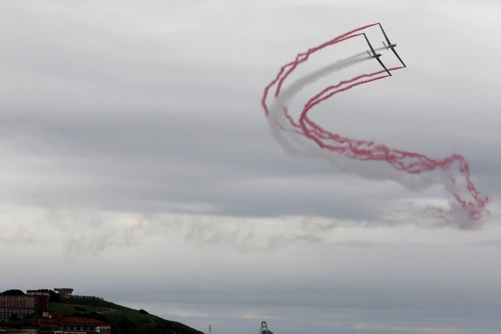 Ensayos para el festival aéreo de Gijón