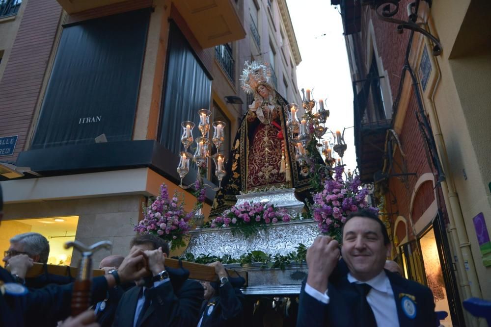 La procesión de la Virgen del Olvido marcha desde San Bartolomé