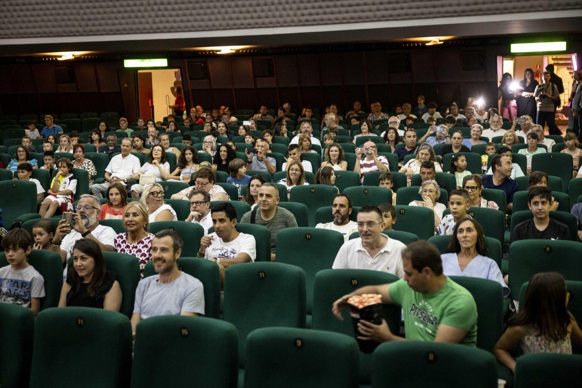PREESTRENO DE 'FUTBOLISIMOS 2' CON EL DIRECTOR Y REPARTO EN EL CINE PALAFOX