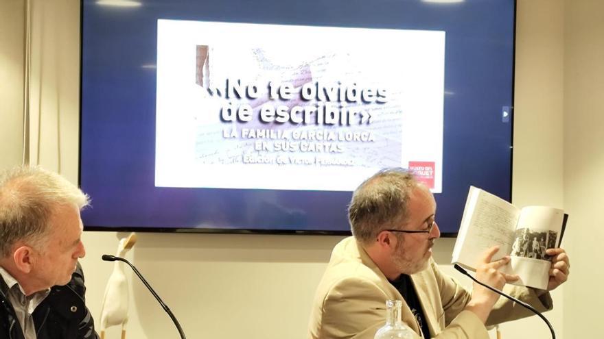 Víctor Fernández: "Lorca no va escriure unes memòries i les cartes és el que més s’hi apropa"