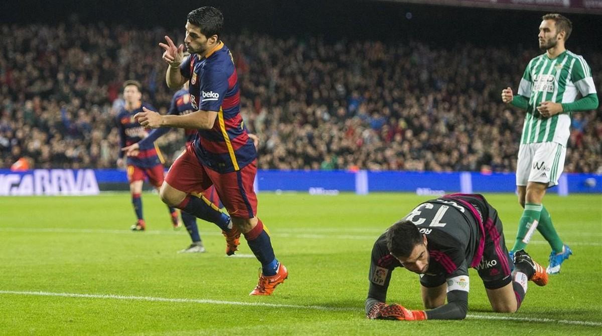 mdeluna32273870 barcelona     30 12 2015       suarez tras batir a160428205436