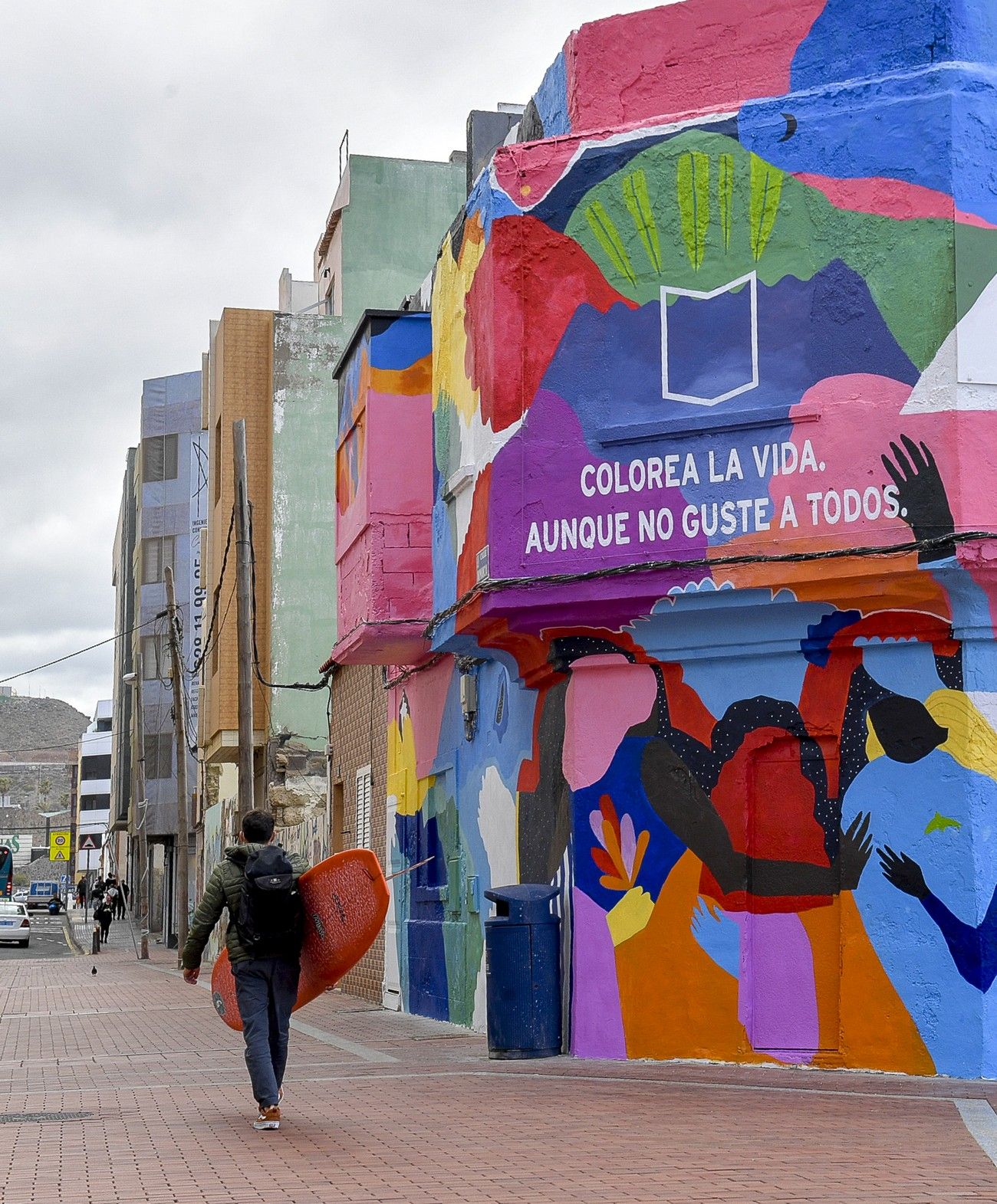 Mural de Lía Ateca en Las Canteras