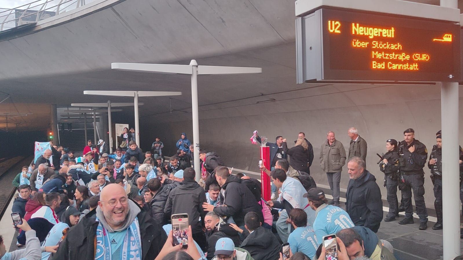 Stuttgart se tiñe de celeste