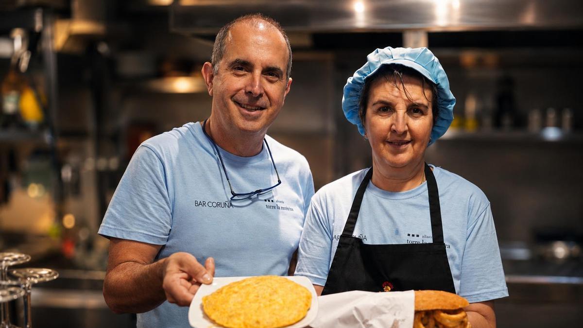 El bar con uno de los bocadillos más famosos de Santiago: "Llegué a vender 1.400 en 4 horas"